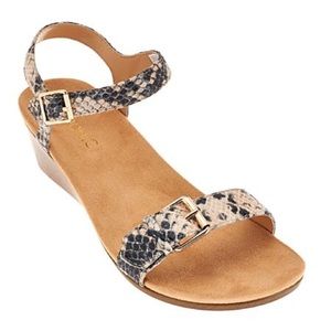 NWT Vionic Orthaheel Nellie Snakeskin Wedge Sandal